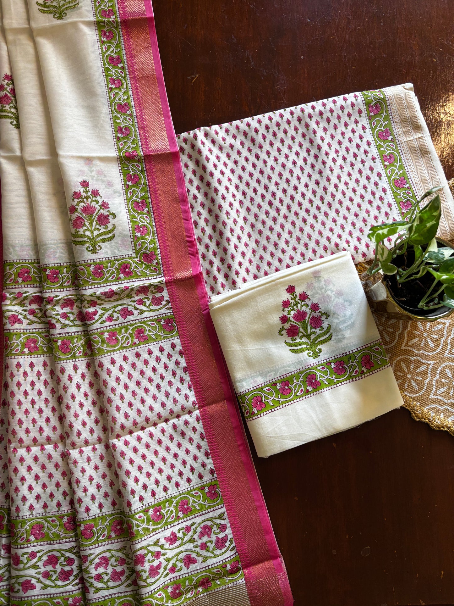 Ivory boota Maheshwari suit