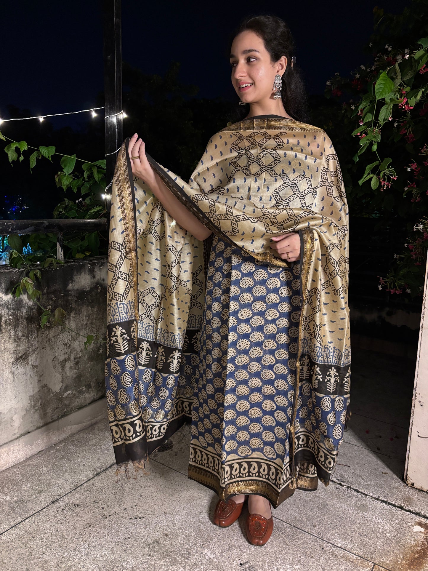Deep Blue Maheshwari Suit