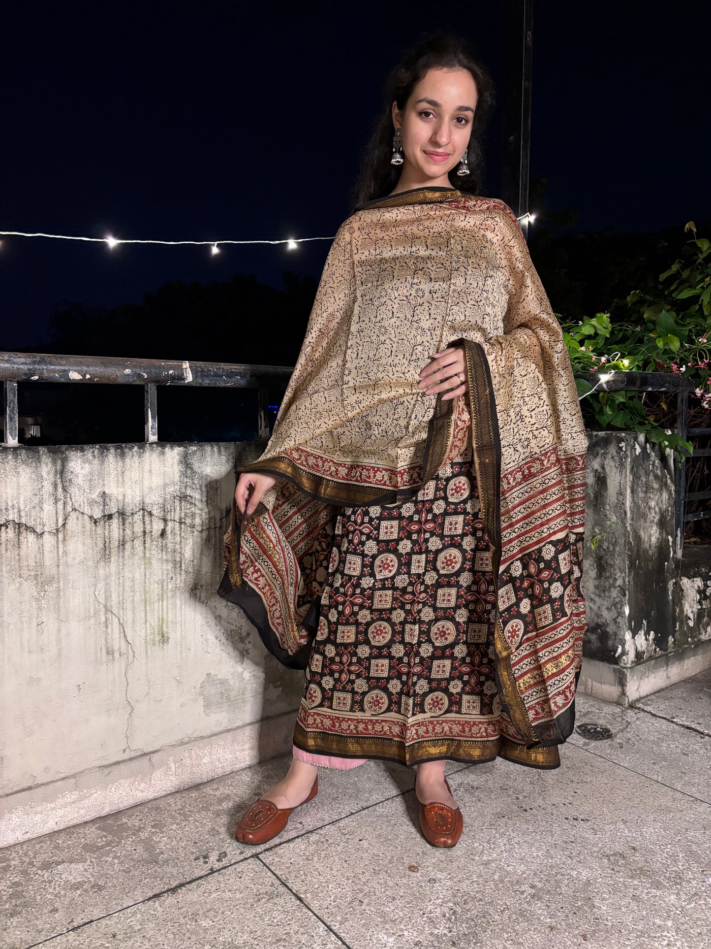 Black Maheshwari Suit