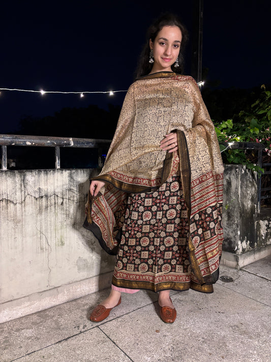 Black Maheshwari Suit