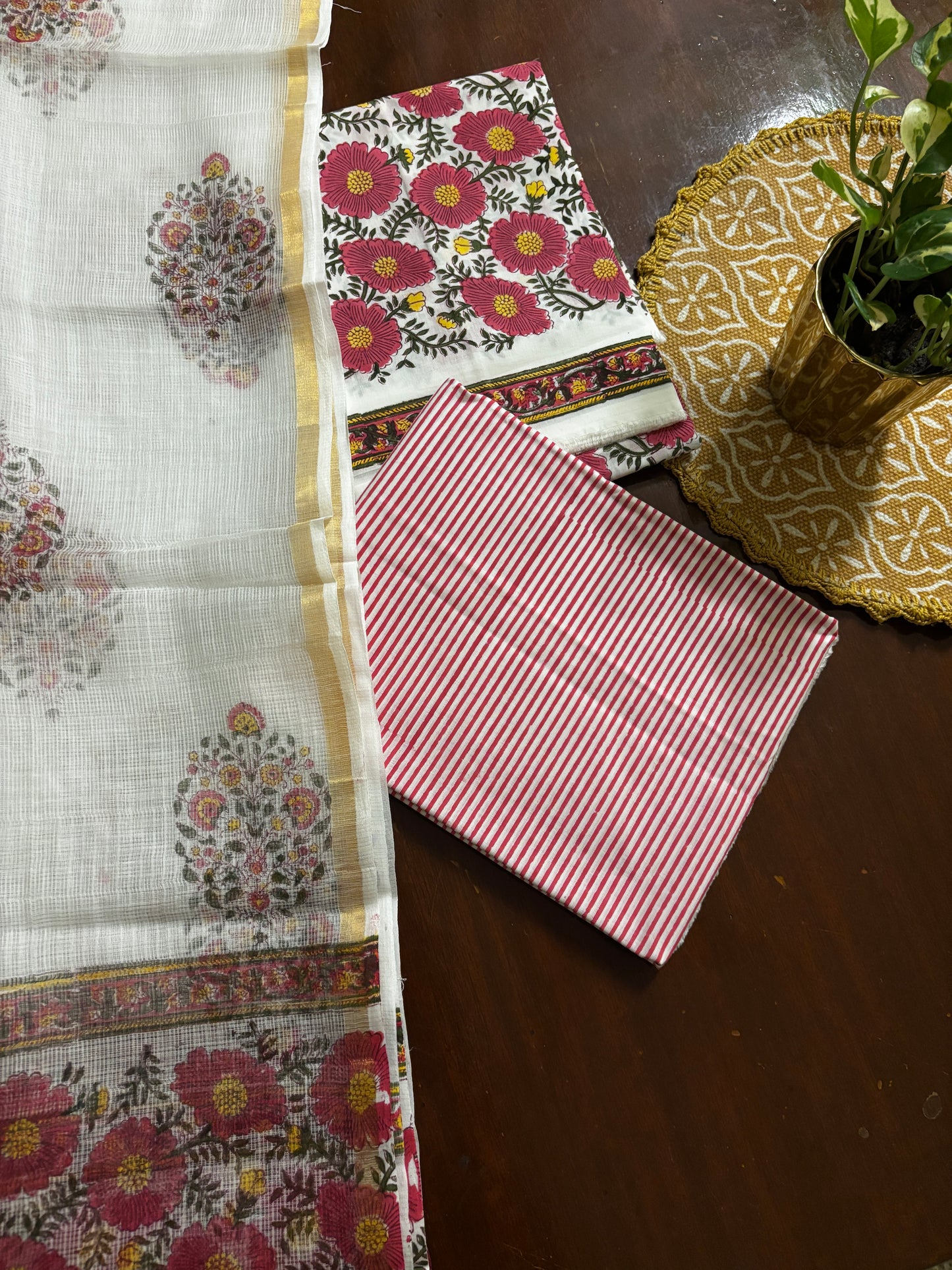 Red Jaal Handblocked Suit