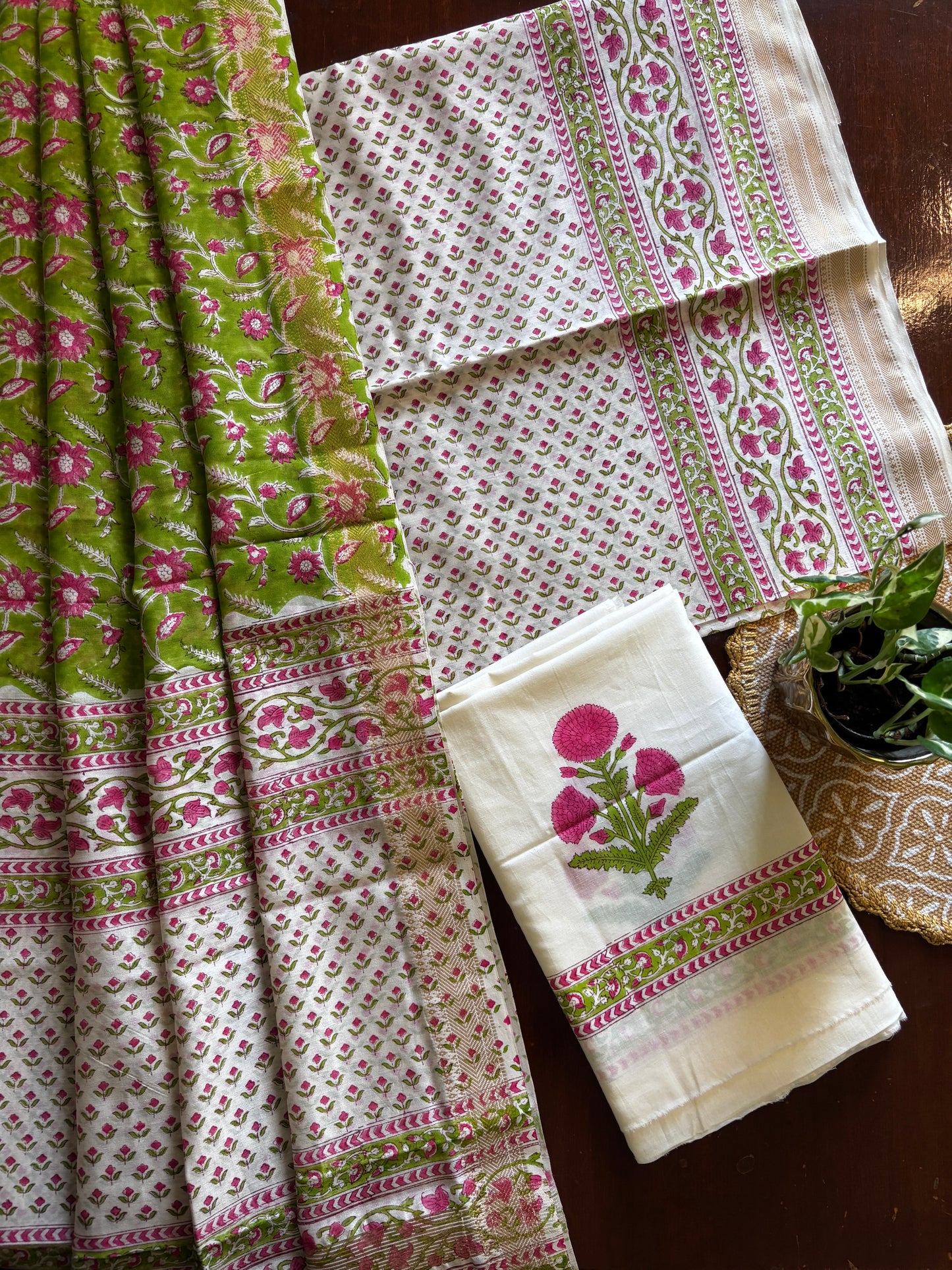 Ivory Maheshwari suit
