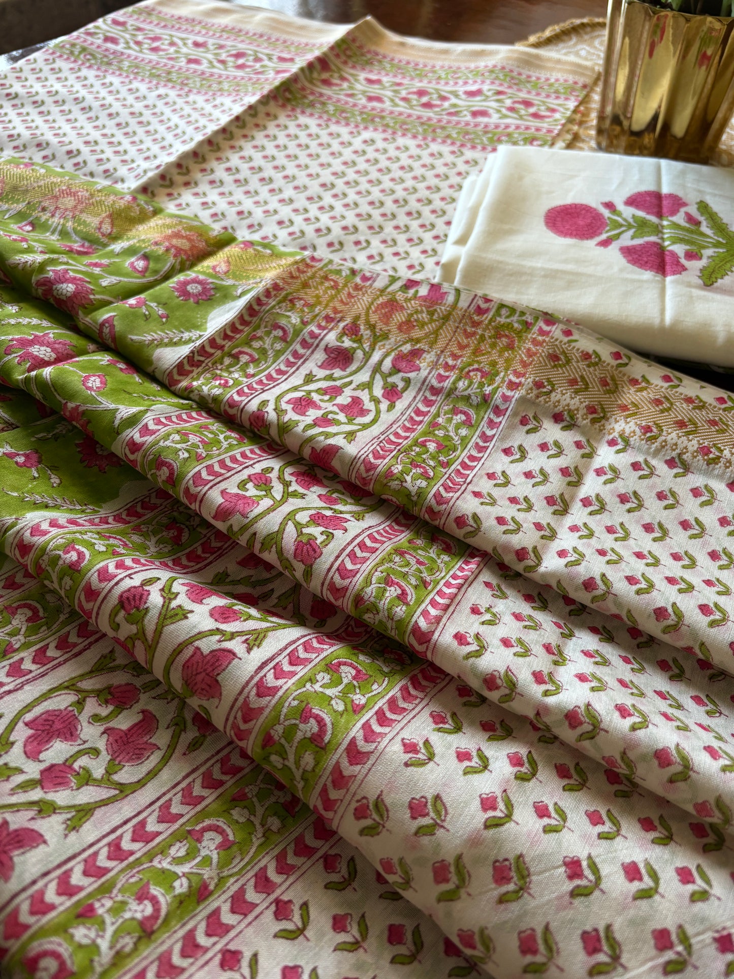 Ivory Maheshwari suit
