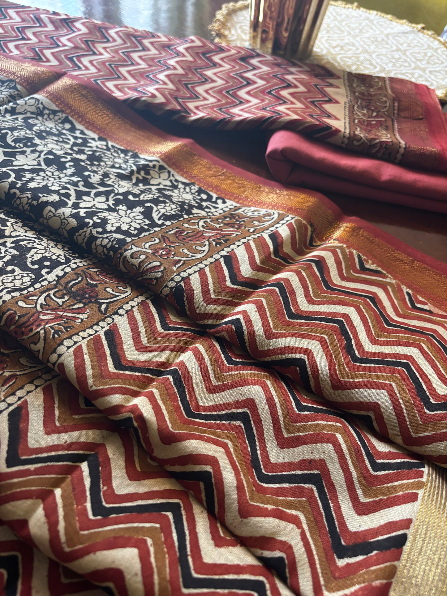 Red ZigZag Maheshwari suit