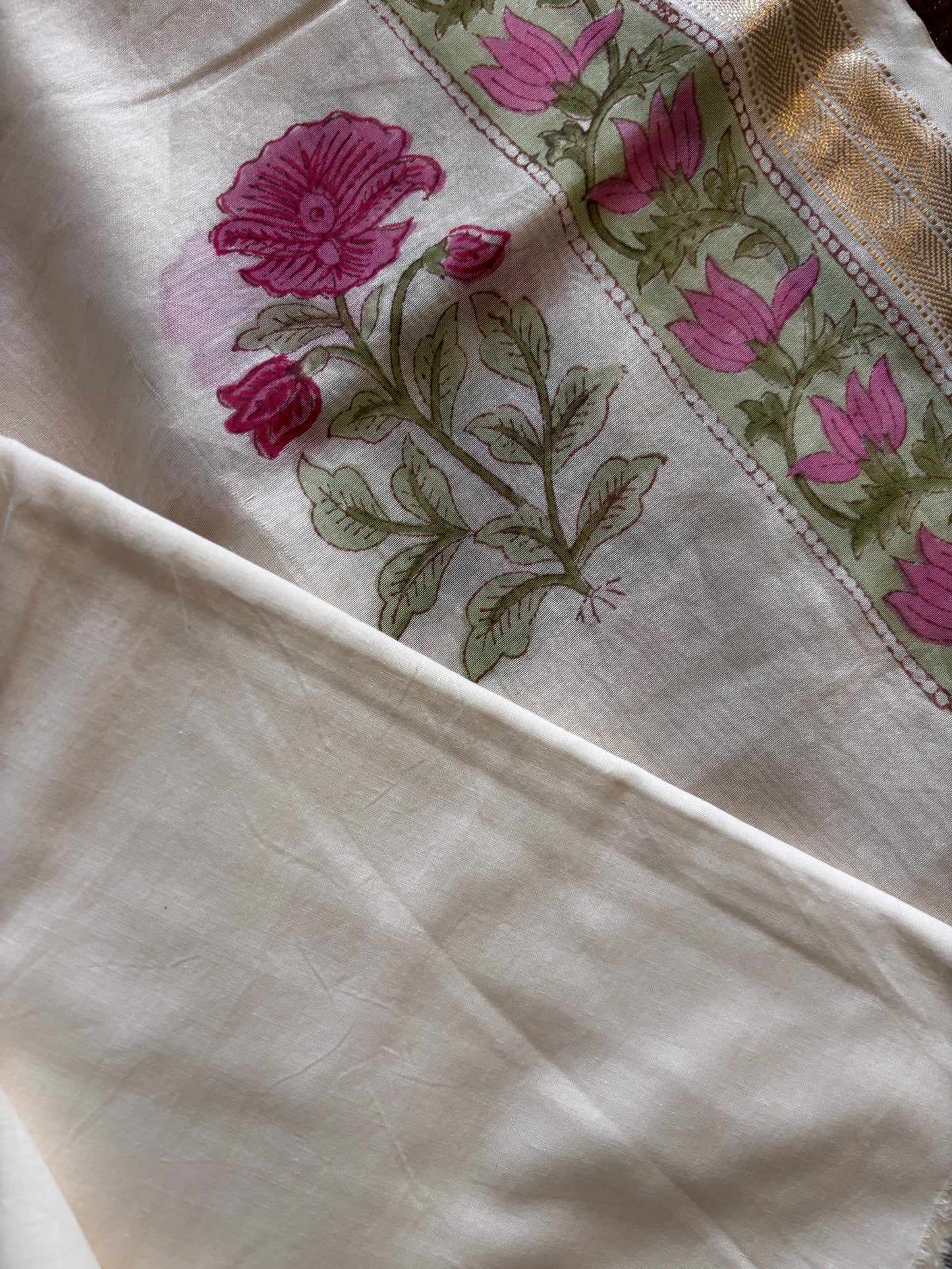 Off White Rose Maheshwari suit